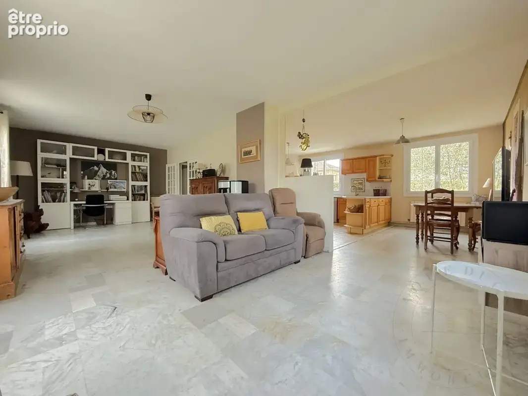 Maison 7 pièces 161 m² à vendre à Chaponost (69630) - photo 4