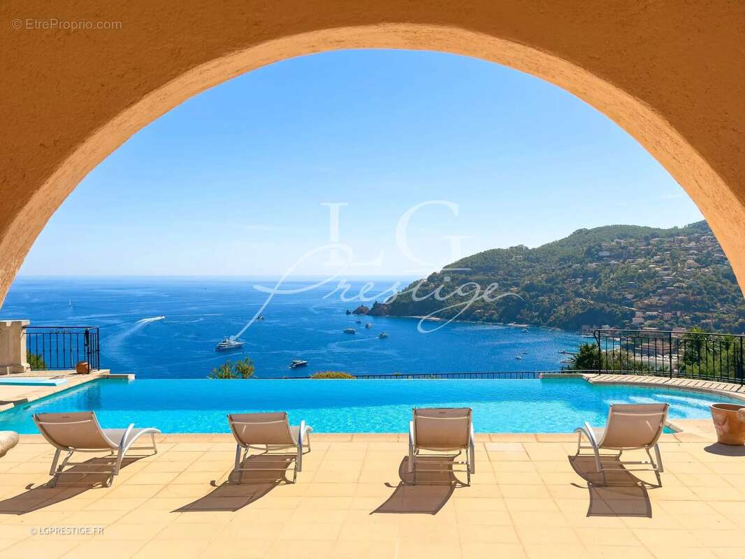 Maison à THEOULE-SUR-MER