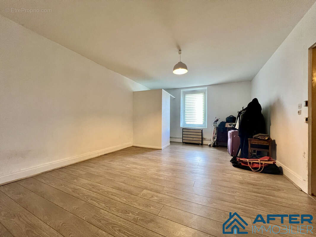 Appartement à PIERRE-PERCEE