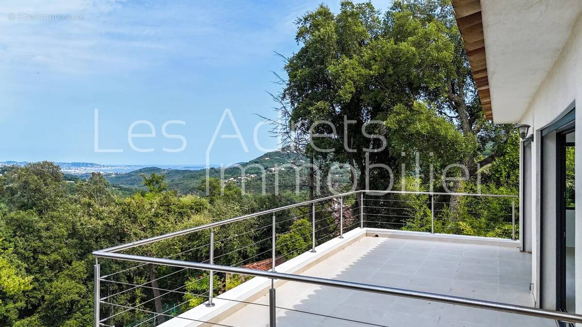 Maison récente aux beaux volumes avec vue mer - photo 3