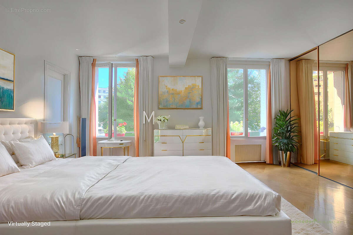 Appartement à PARIS-16E