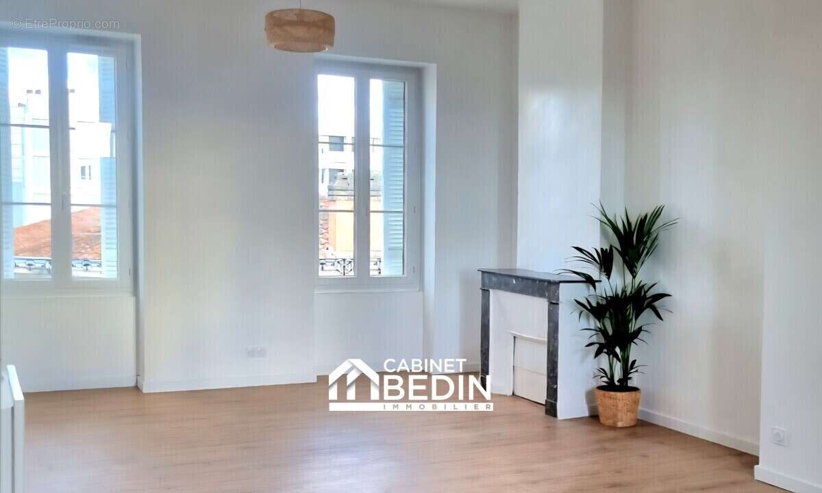 Appartement à BORDEAUX