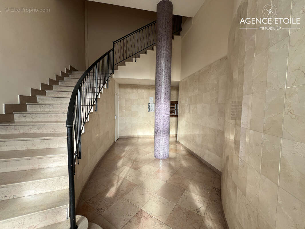 Appartement à MARSEILLE-8E