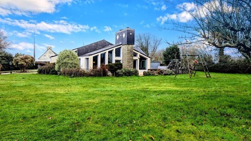 Maison à KERSAINT-PLABENNEC