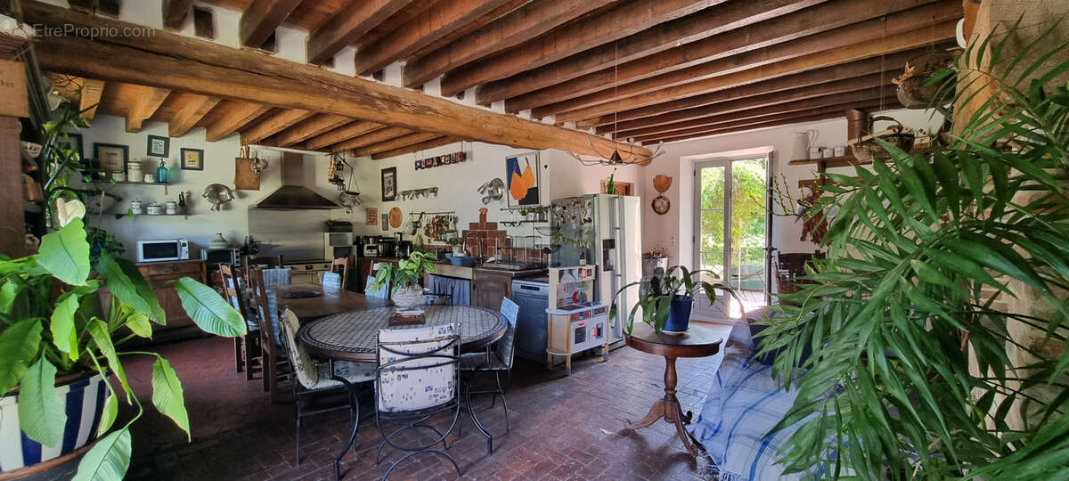 Maison à CHALAUTRE-LA-GRANDE