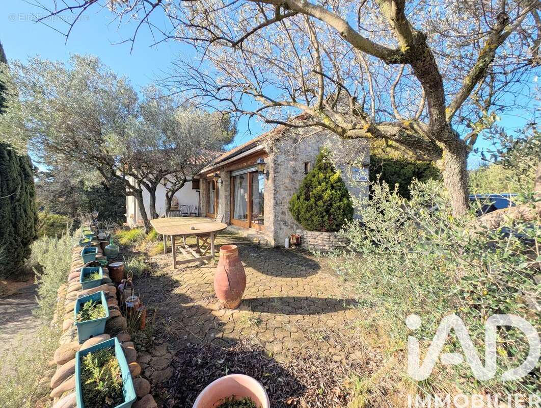Maison 149 m² à Roaix  - photo 9