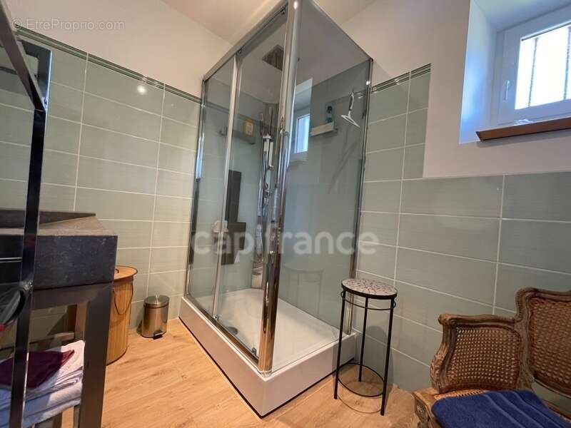 Dpt Dordogne (24), à vendre  maison P8 de 292,68 m² - Terrain de 1 777,00 m² - photo 36