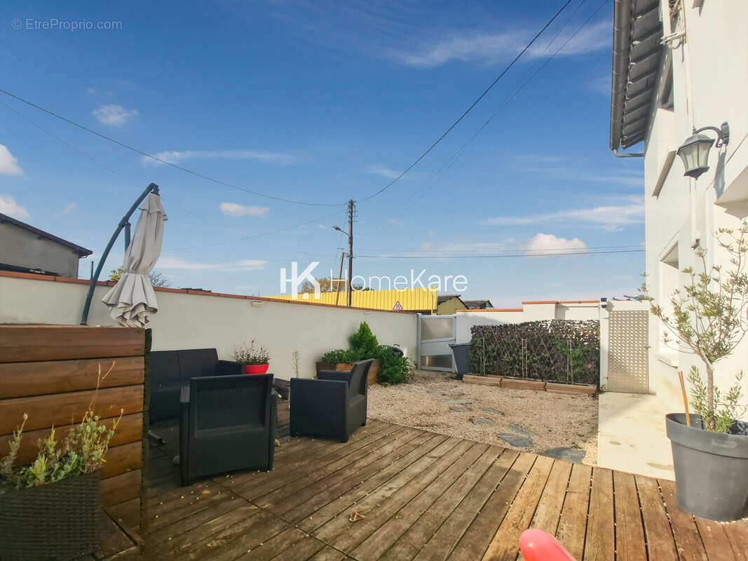 Maison à LAGARDELLE-SUR-LEZE