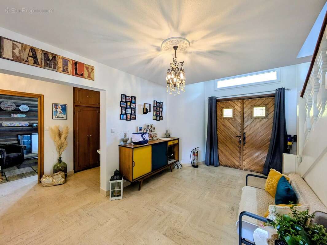 Maison à UGINE