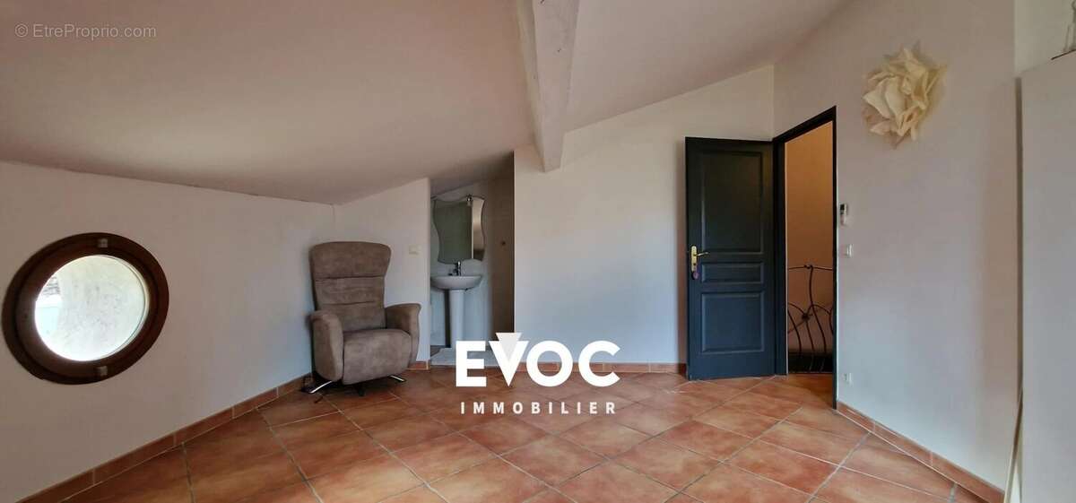 Maison à SAINT-VINCENT-DE-BARBEYRARGUES