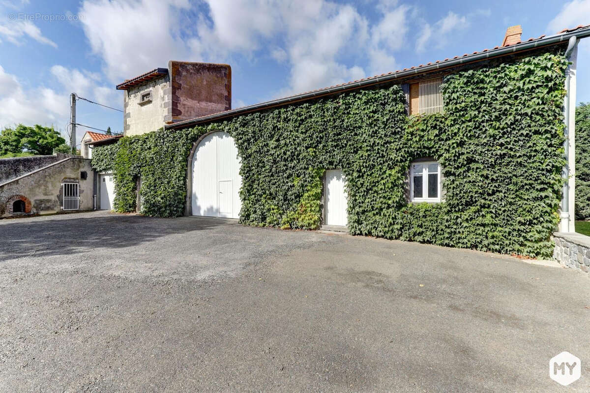 Maison à CHATEAUGAY