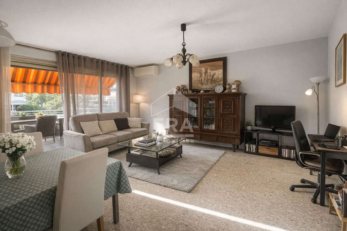 Appartement à LE CANNET