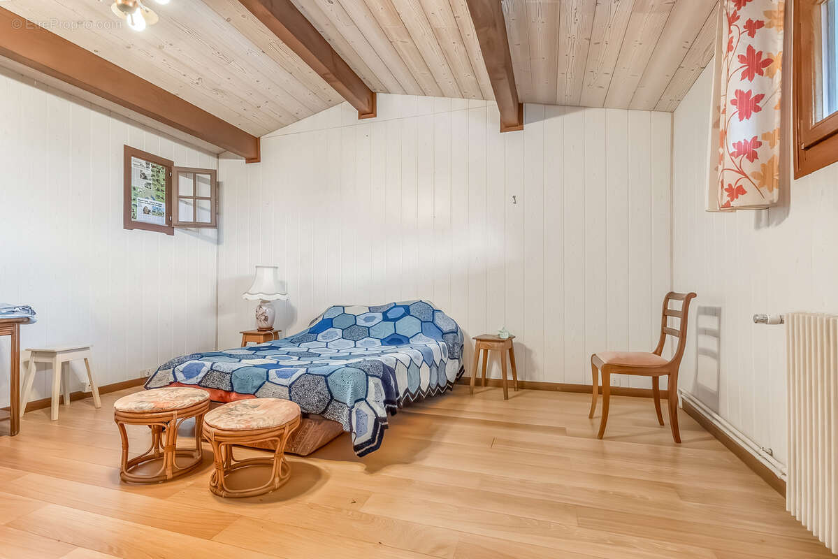 Maison à MONNETIER-MORNEX