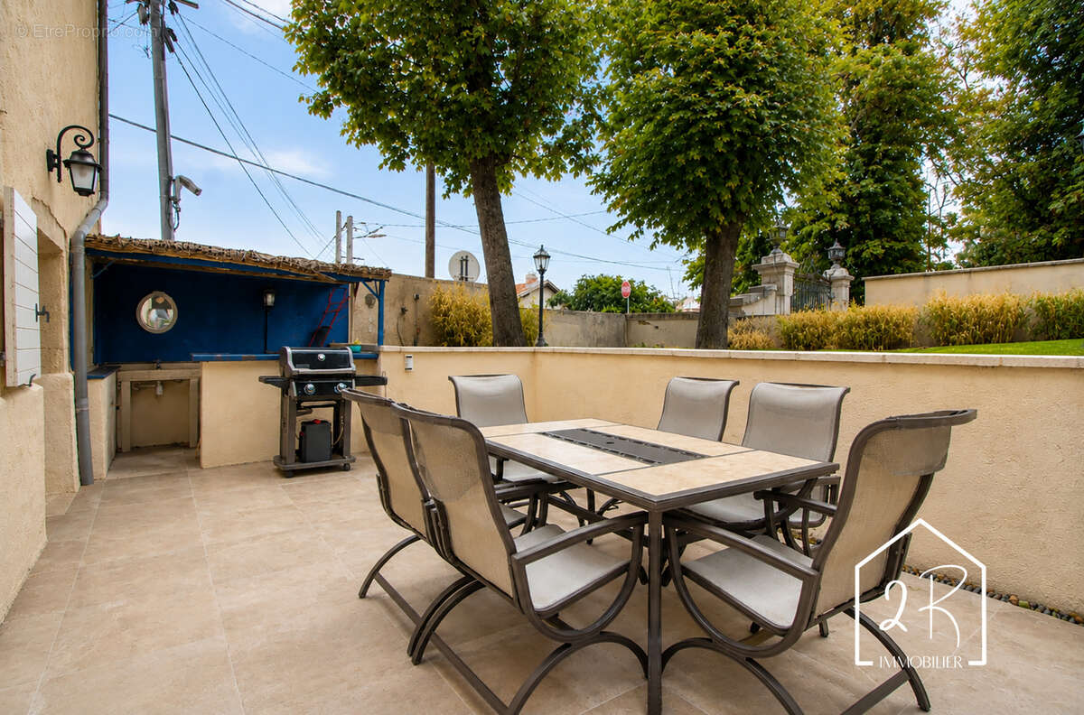 Maison 185 m2  - terrain - piscine - photo 7