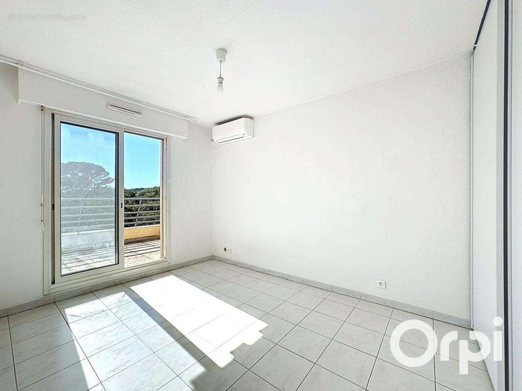 Appartement à VILLENEUVE-LOUBET