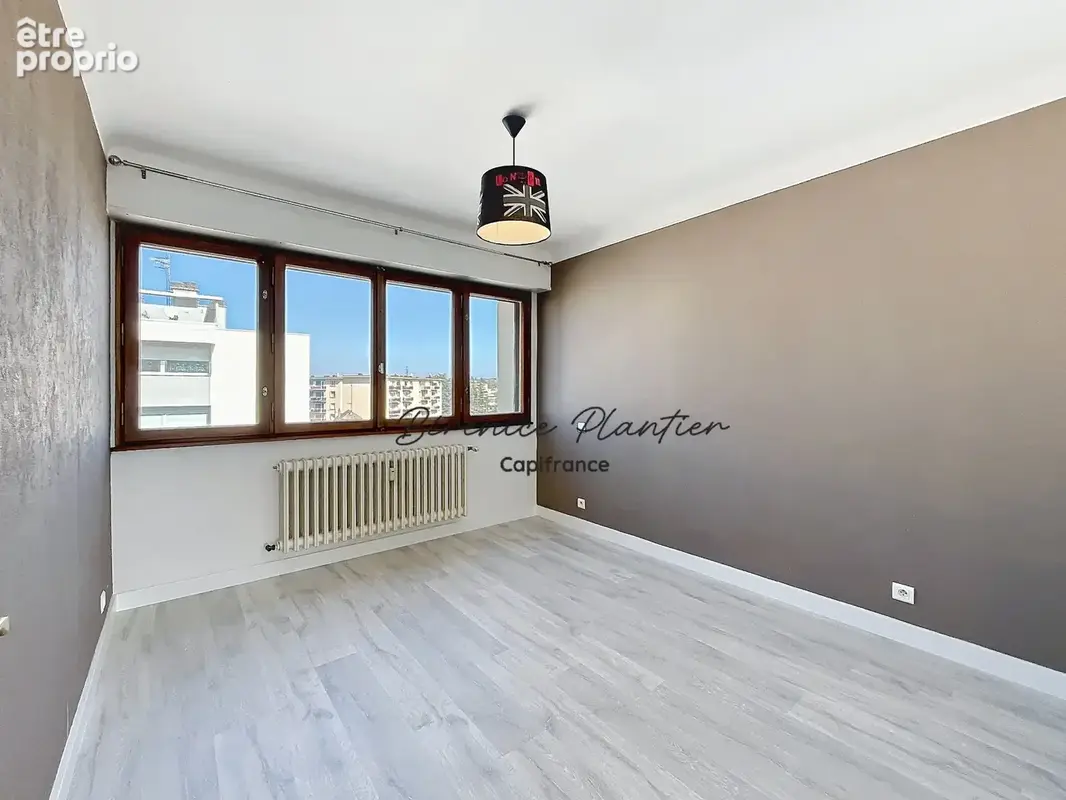 ANNEMASSE – Au calme -Grand T3 lumineux de 79,53 m² avec balcon, cave et garage en option - photo 5