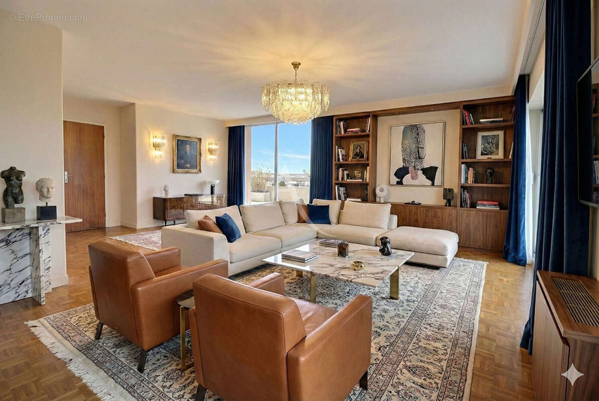Appartement à MARSEILLE-8E