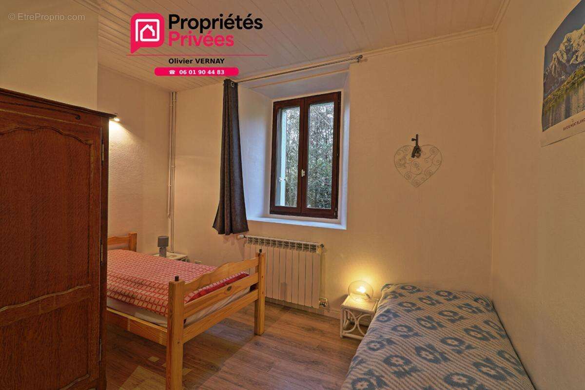Maison mitoyenne de 2 appartements (91 m²) + combles (120m²) - photo 6