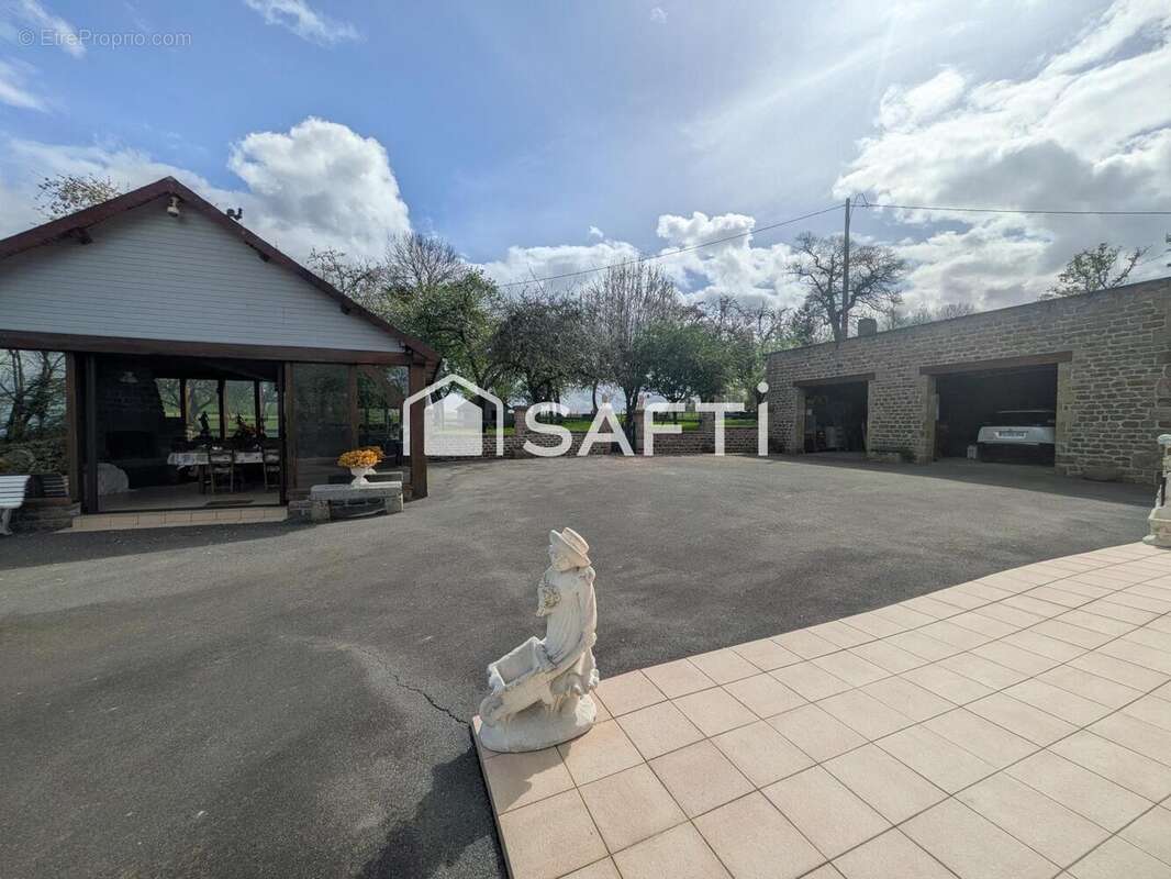 Photo 3 - Maison à SAINT-GERMAIN-DE-TALLEVENDE-LA-LANDE-VAUMONT