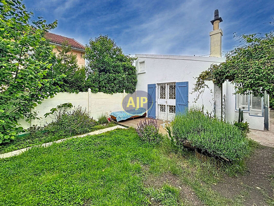Maison à BOBIGNY