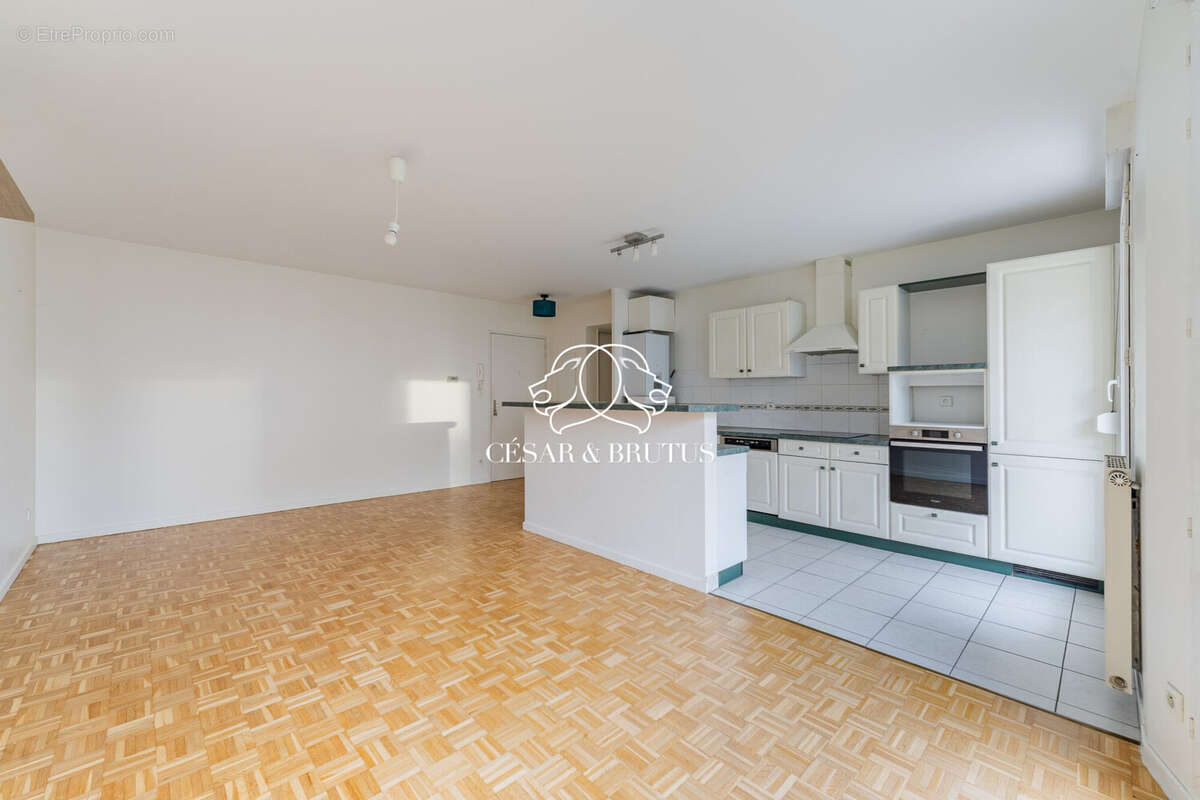 Appartement à LYON-9E