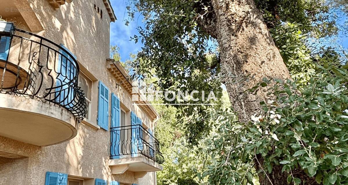 Maison à LA LONDE-LES-MAURES