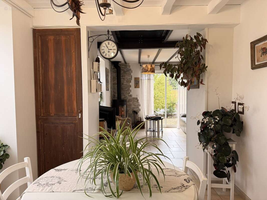 Maison à MONTPELLIER-DE-MEDILLAN