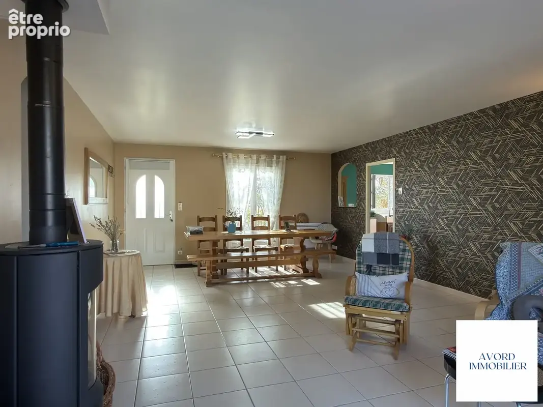 Maison 6 pièces 146 m² à vendre à Farges-En-Septaine (18800) - photo 3