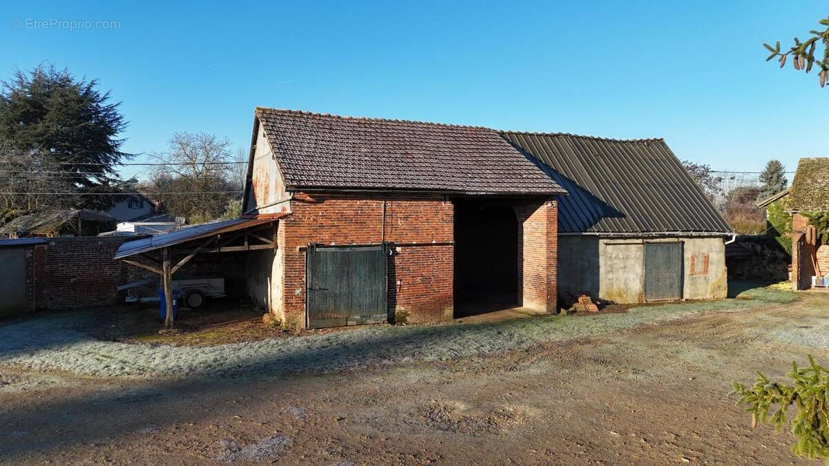 Maison à SAINT-LAURENT-LA-GATINE