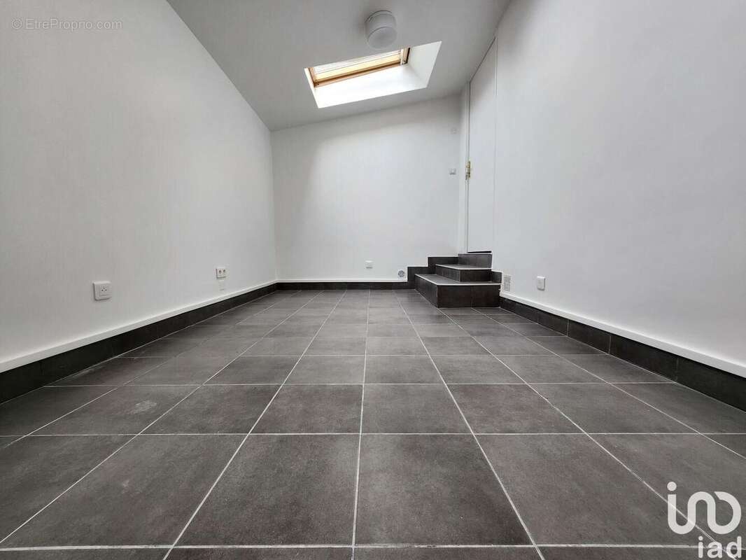 Photo 2 - Commerce à CONFLANS-SAINTE-HONORINE