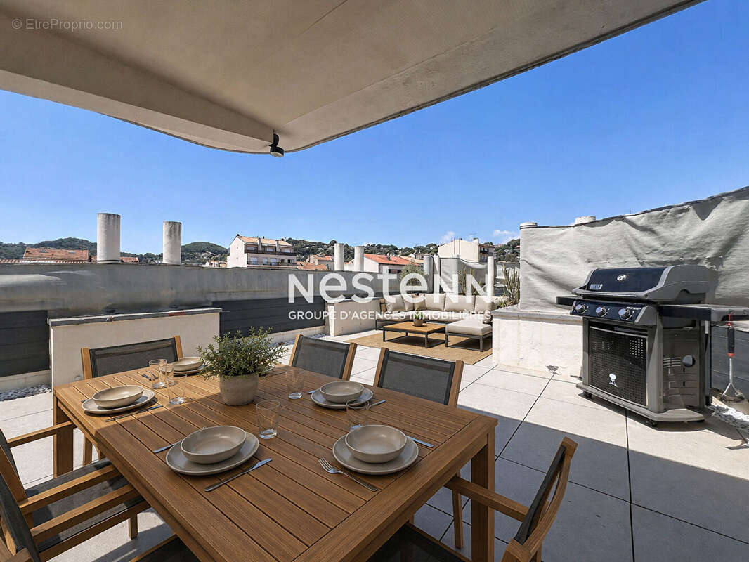 Toit terrasse 75m² en duplex - 5p - 109m² - garage - faible charge - dernier étage - photo 6