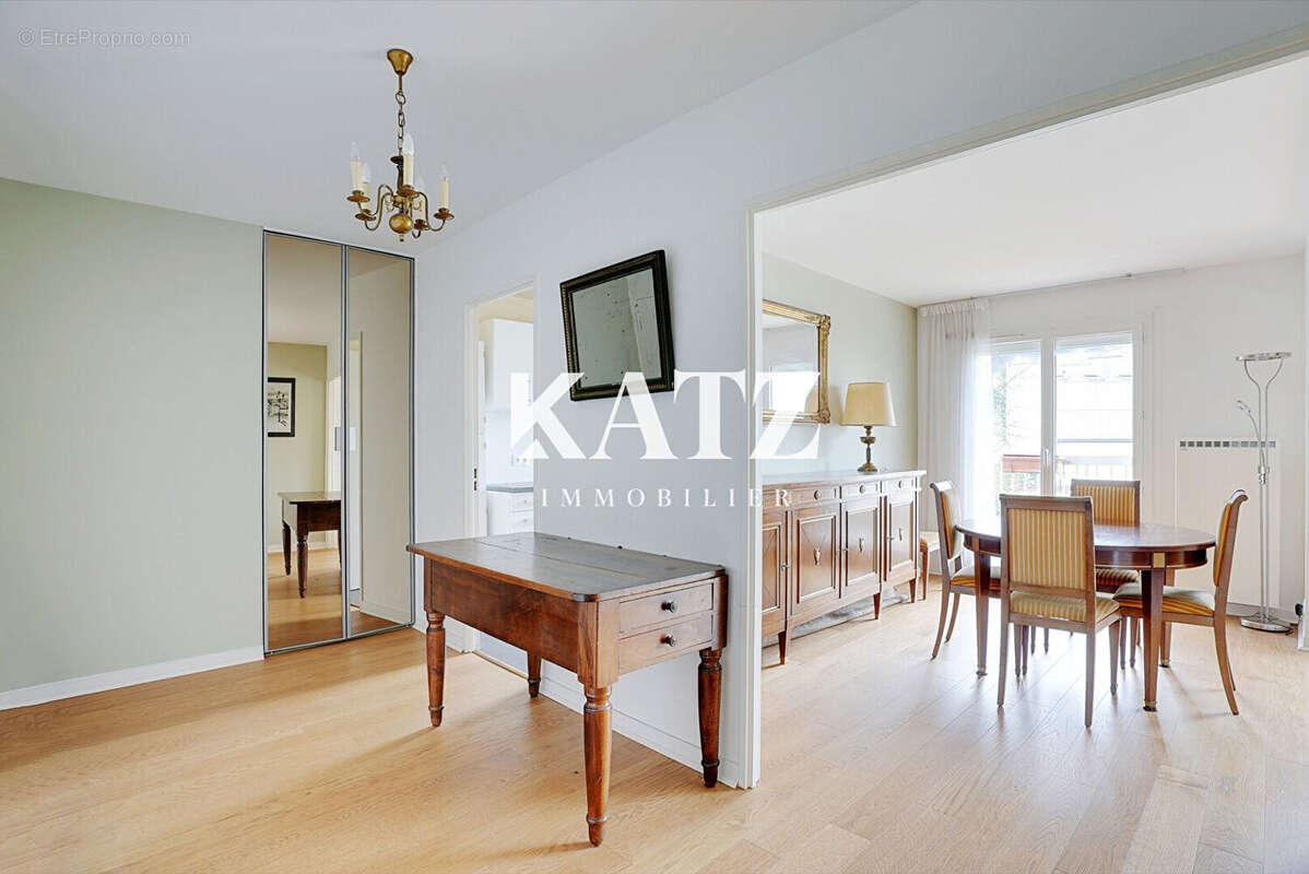 Appartement à GARCHES