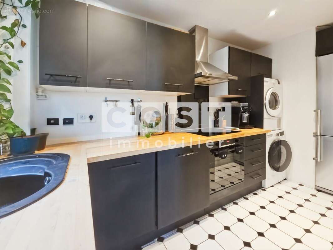 Appartement à ASNIERES-SUR-SEINE