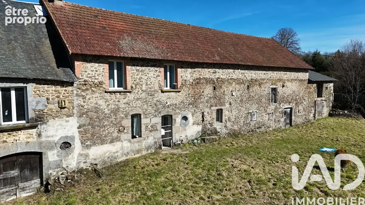 Maison 3 pièces 95 m² · à Sornac · 95 m² · 95 000 €