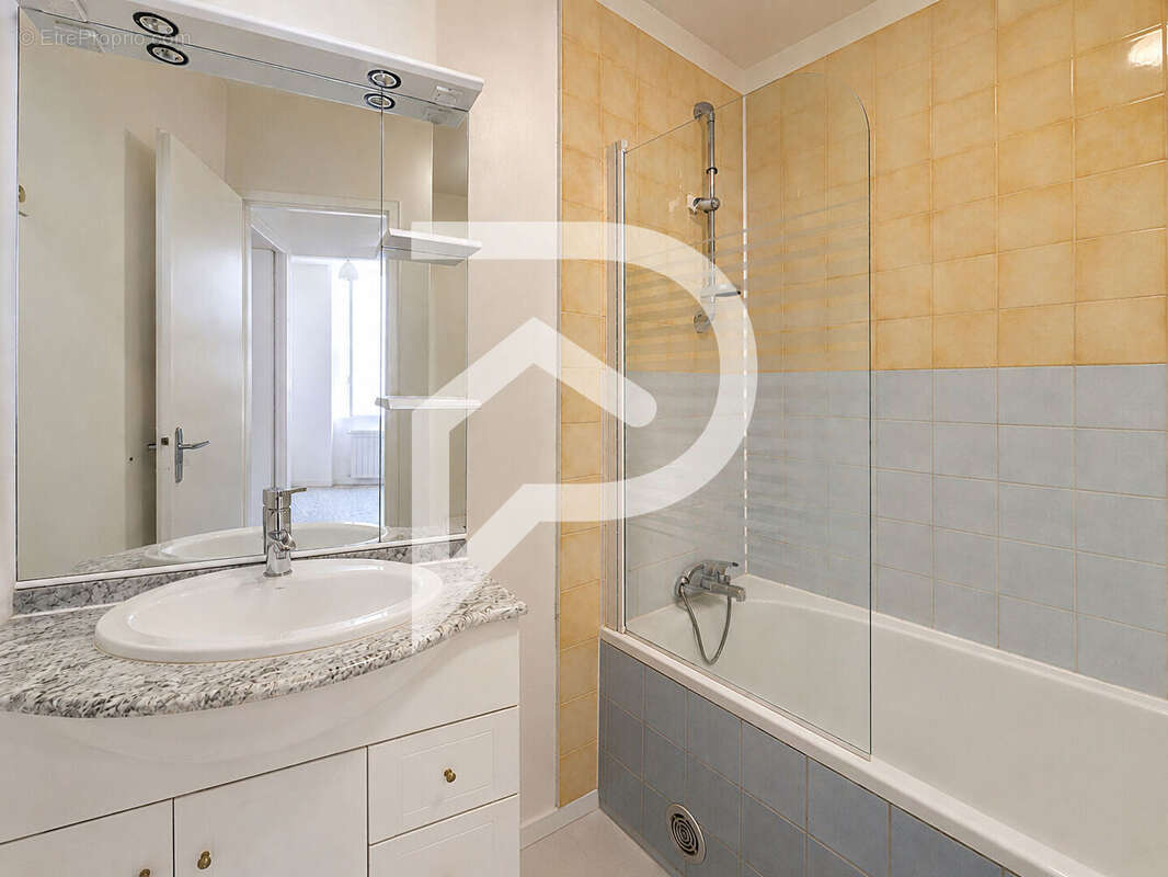 Appartement à MONTELIMAR