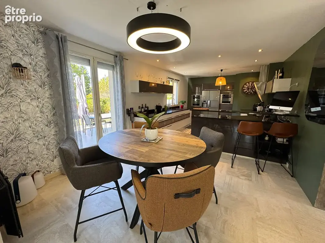 Grande maison contemporaine avec beaux volumes  Jouars Pontchartrain 8 pièces 233 m2 - photo 4