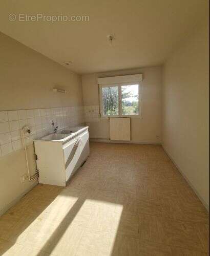 Profitez des frais de notaire réduits pour ce pavillon individuel avec garage et jardin idéalement situé - photo 2