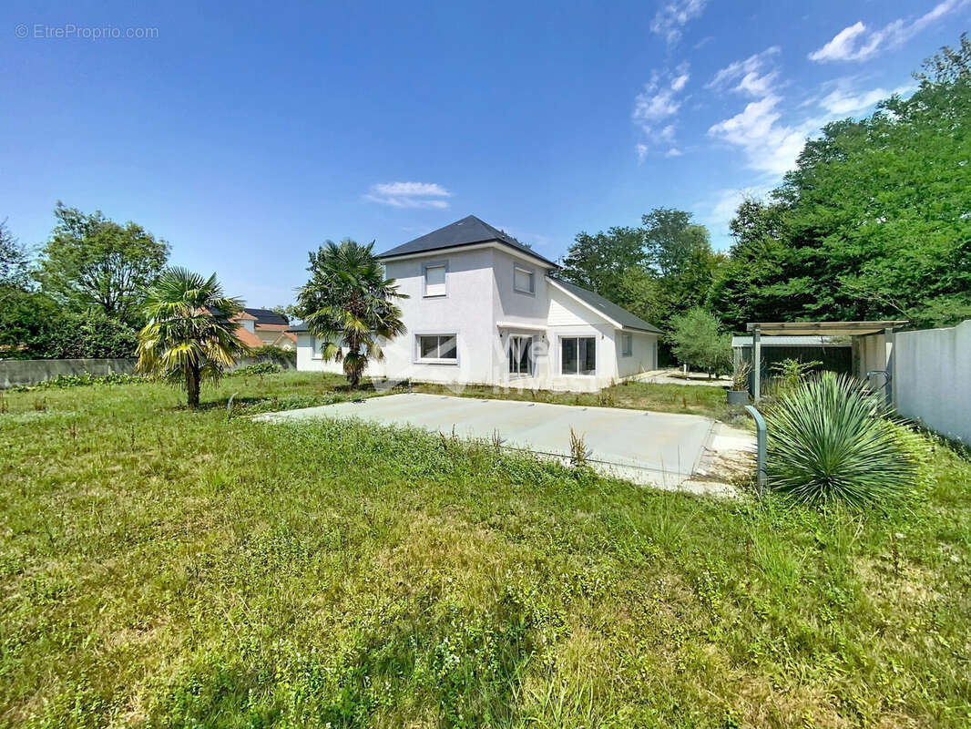 Maison 5 pièces 149 m² à vendre à Lestelle-Betharram (64800) - photo 4