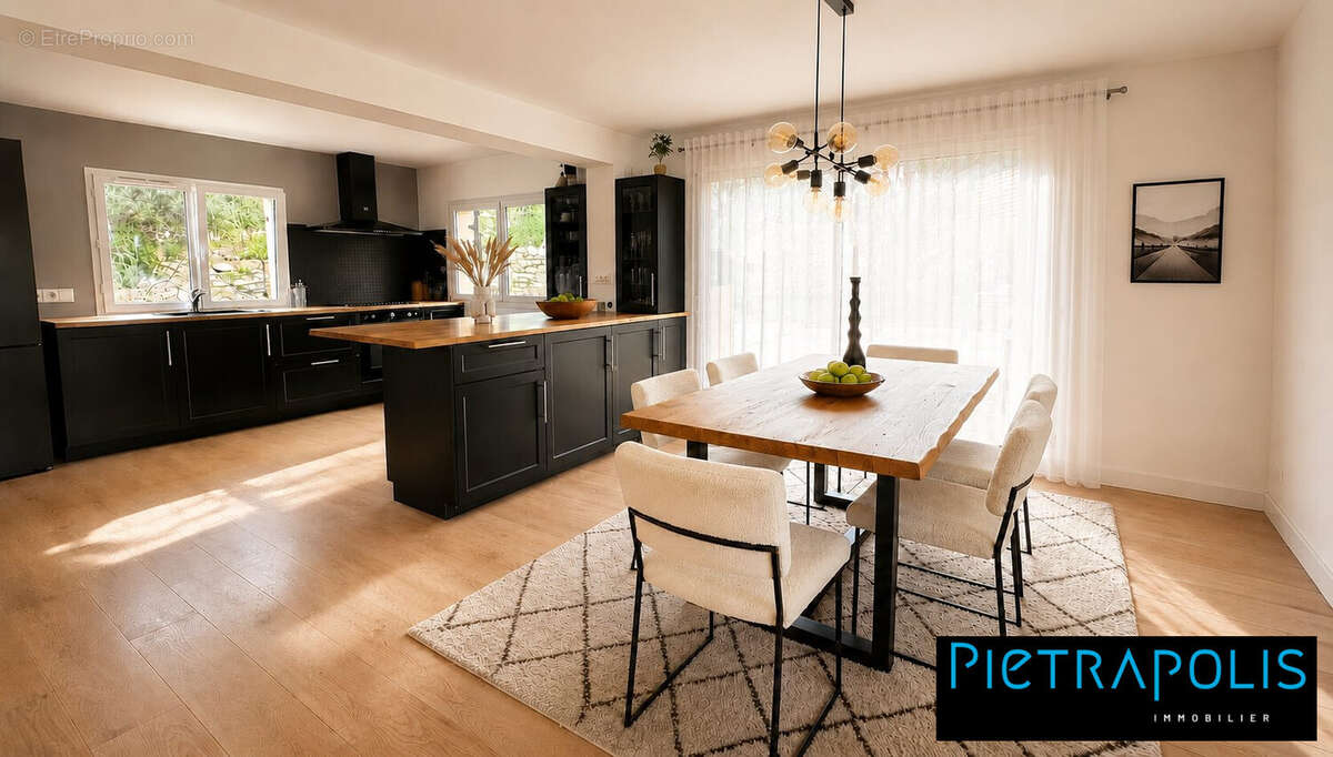 Maison 180 m² à Villefranche-Sur-Saone  - photo 4