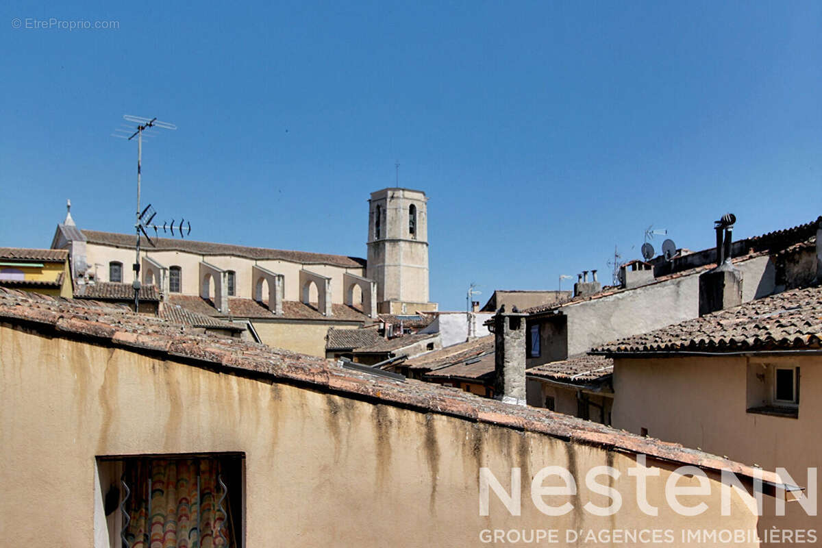 A VENDRE SUR LORGUES -Immeuble en Centre-Ville avec Jardin et Fort Potentiel - photo 22