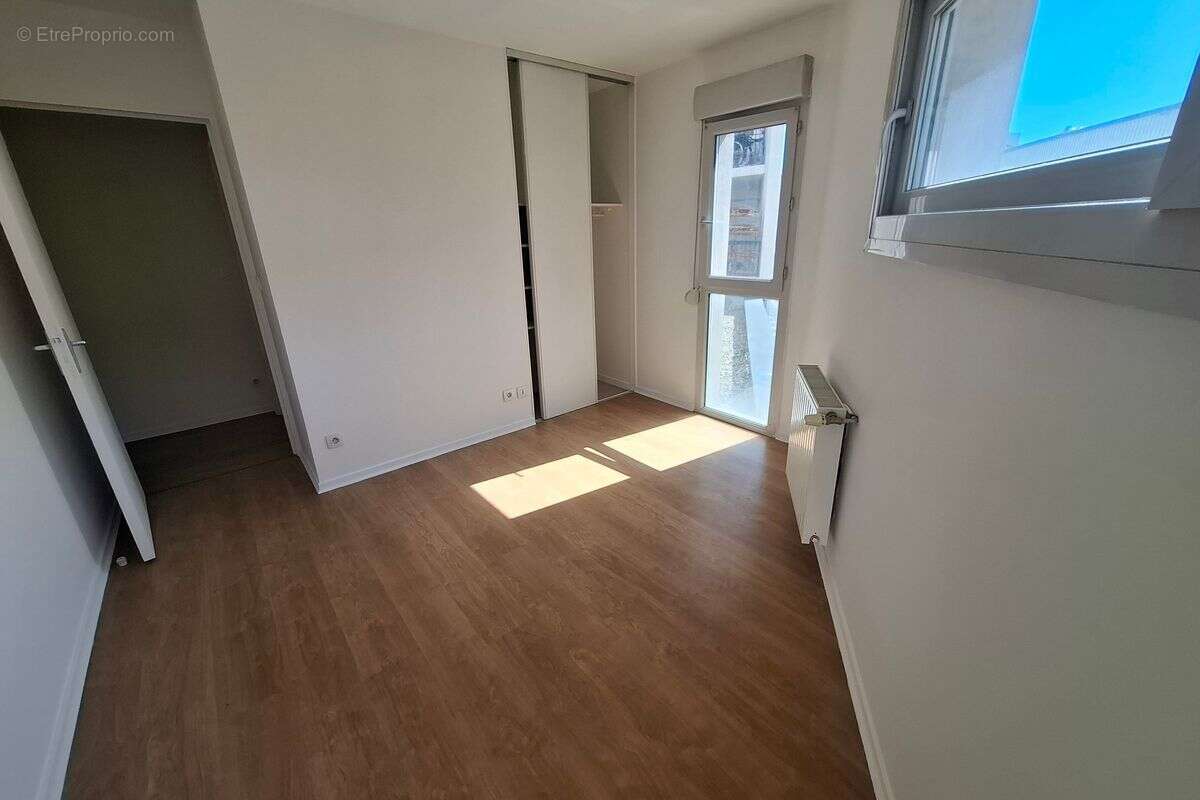 T3 de 70,8 m² à Lyon 8 à partir de 169 400 € - photo 12