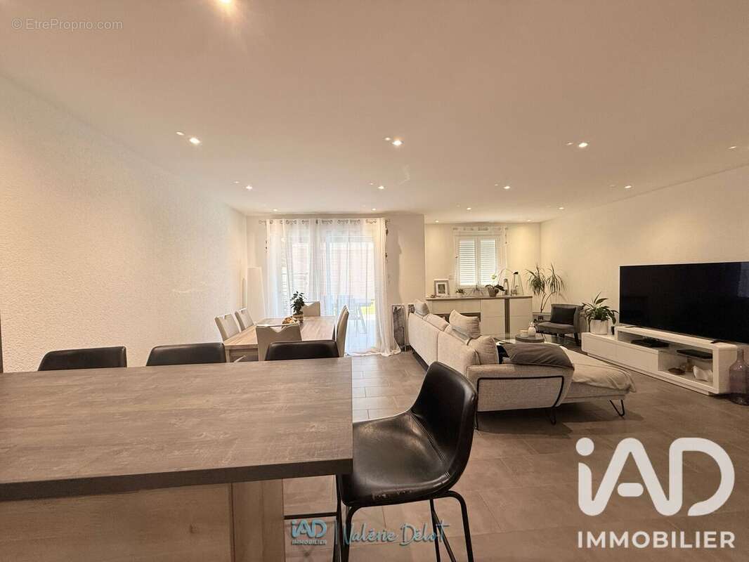 Maison 93 m² à Morvillars  - photo 5