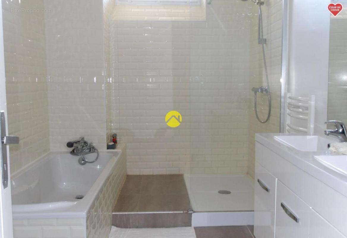 Maison totalment renovee - photo 11