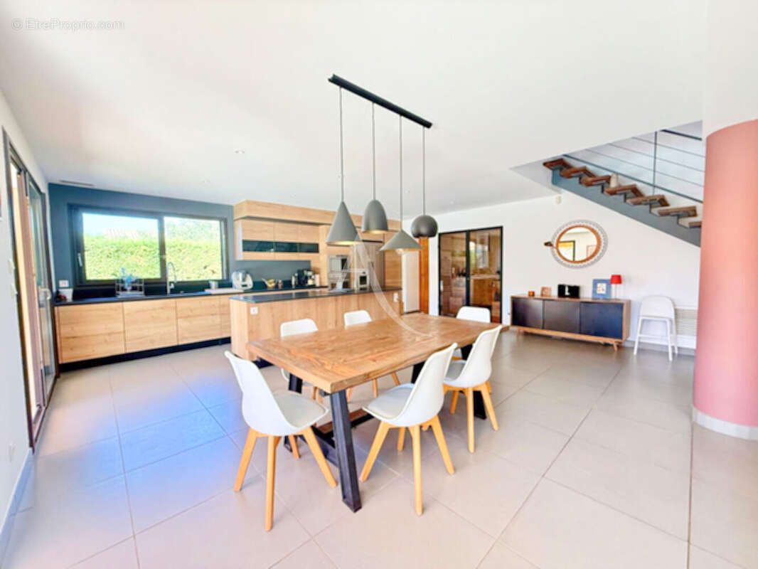 Maison à CORNEILLA-LA-RIVIERE