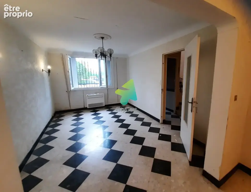 Villa t5 a renover avec jardin et garage - photo 5