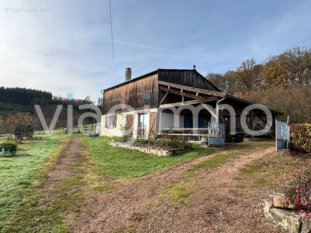 Maison à MOUX-EN-MORVAN