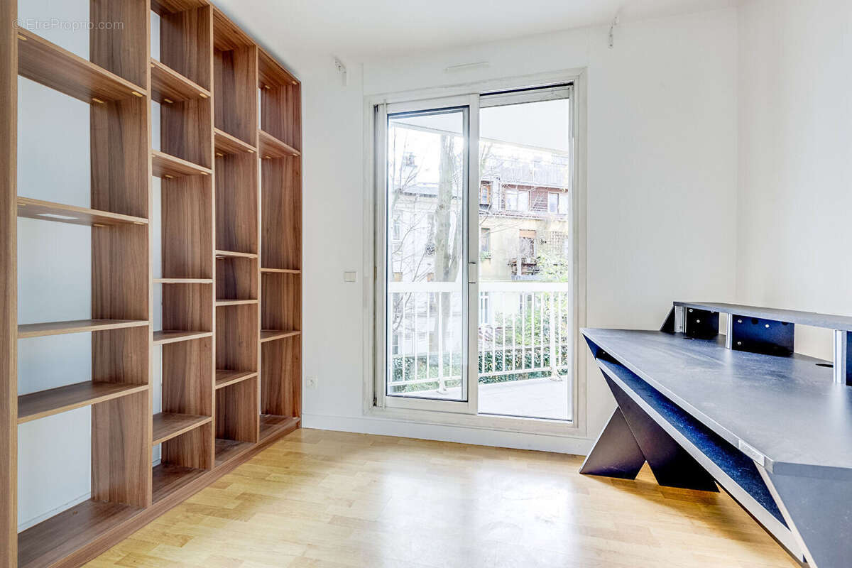 Appartement à PARIS-20E