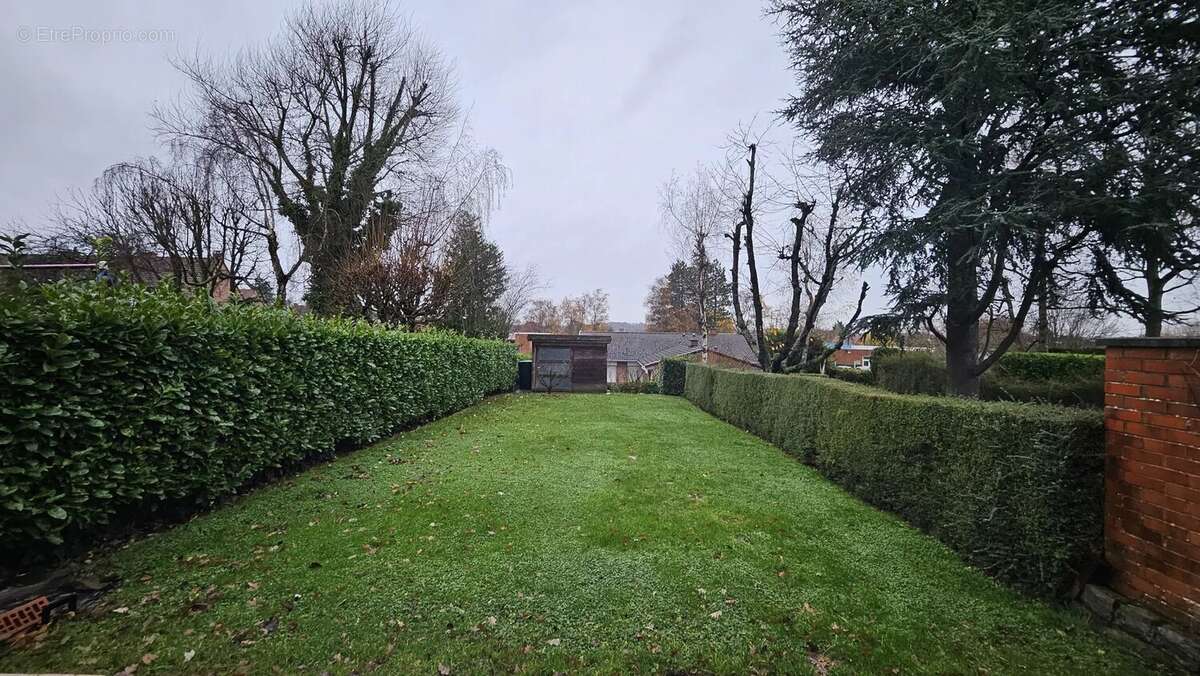 Maison à NEUVILLE-EN-FERRAIN