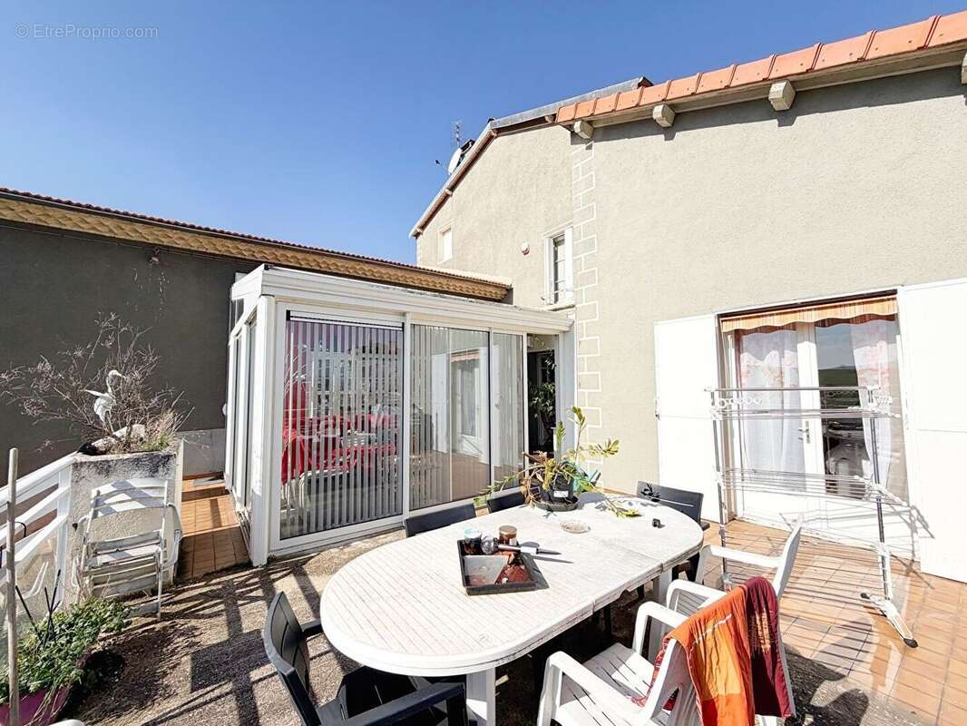 Maison 6 Pièces 177 m2 - photo 12