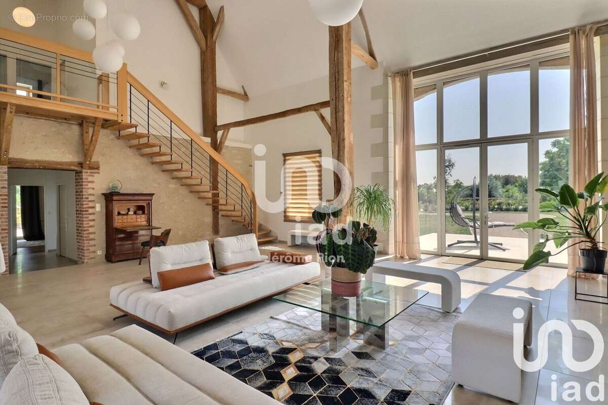 Maison 470 m² à Azay-Sur-Indre  - photo 2